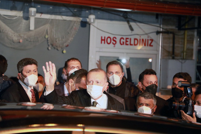 Cumhurbaşkanı Erdoğan'a, memleketi Rize'de hemşehrilerinden yoğun ilgi - Resim: 0