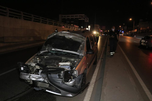 Adana'da yabancı uyruklu 2 kız kardeş otomobilin çarpmasıyla öldü - Resim: 2