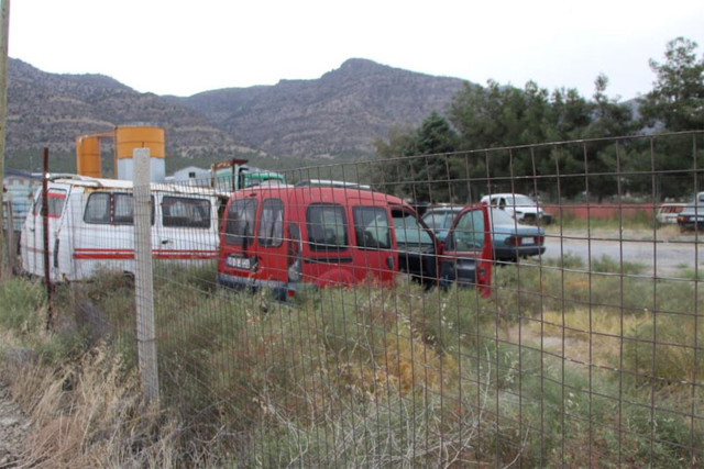 Denizli'de Yediemine bıraktıkları araçları almaya gelenler şoke oldu - Resim: 0