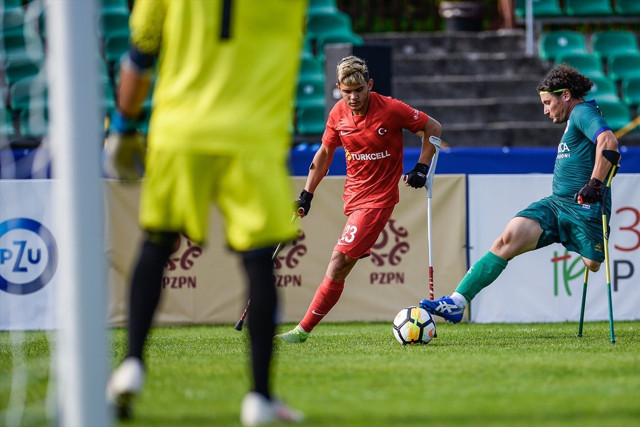 Ampute Milli Futbol Takımı, İtalya'yı yenerek Avrupa Şampiyonası'nda çeyrek finale yükseldi - Resim: 1