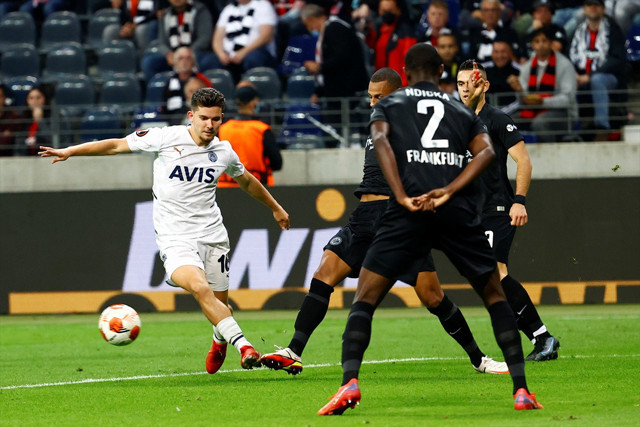 Eintracht Frankfurt Fenerbahçe maçı golleri ve geniş özeti - Resim: 1