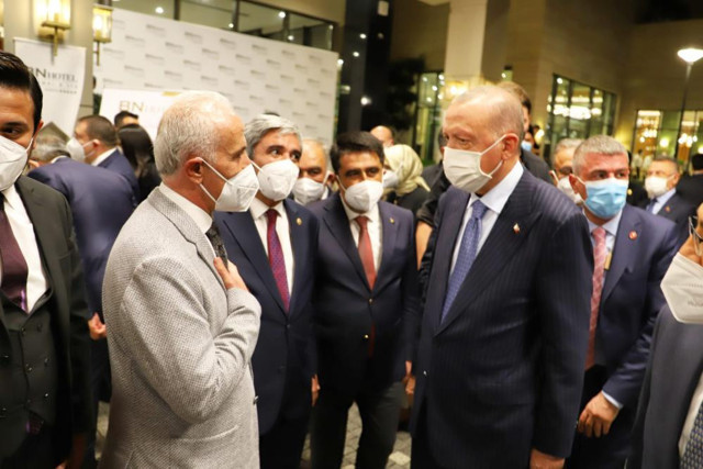 Cumhurbaşkanı Erdoğan Mersin'de; otel açılışına katıldı - Resim: 0