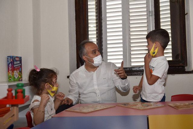 Tarihi yalı Ana Kucağı olarak hizmette - Resim: 0