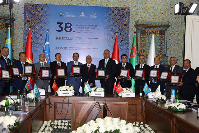 Türk Dünyası Kültür Başkenti unvanı resmen Bursa’da - Resim: 1