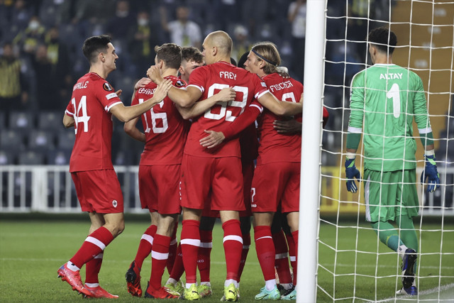 Fenerbahçe Royal Antwerp maçı golleri ve geniş özeti - Resim: 0