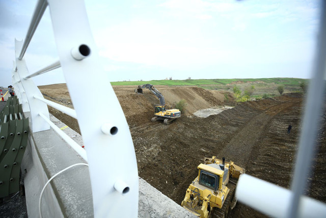 Karabağ ve çevresi bir yılda modern projelerin şantiye alanına dönüştü - Resim: 0