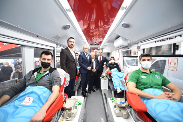 Bursa Büyükşehir Belediyesi’den Kızılay’a anlamlı bağış - Resim: 2