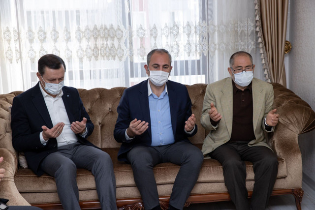 Cumhurbaşkanı Erdoğan samuray kılıcıyla katledilen Başak Cengiz'in ailesiyle görüştü İlk açıklama - Resim: 2