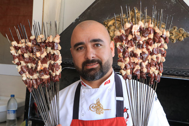 Şanlıurfa'da ciğerin fiyatı 5 ay önce kilosu 60 lira olan ciğerin fiyatı 100 liraya çıktı - Resim: 0