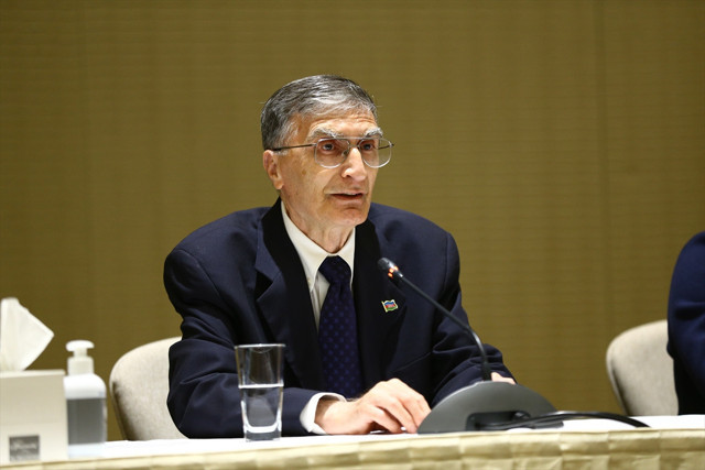 Aziz Sancar Şuşa'ya gidip 2 rekat şükür namazı kıldı! Ben bir Türk milliyetçisiyim - Resim: 0