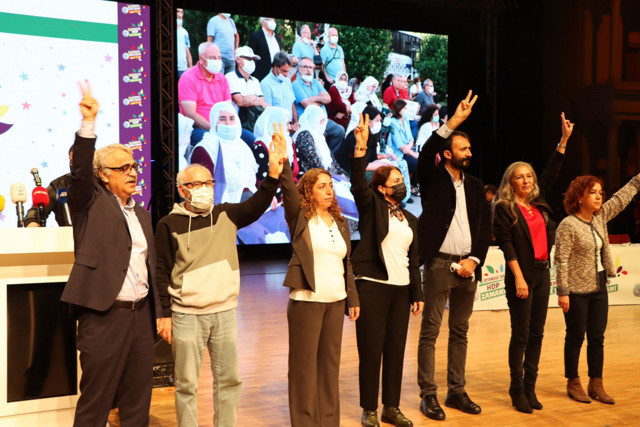 HDP kongresinde PKK marşı rezilliği - Resim: 0