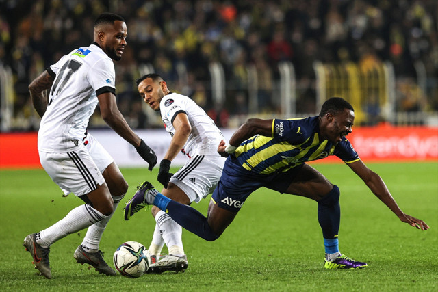 Fenerbahçe Beşiktaş maçı golleri ve geniş özeti - Resim: 1