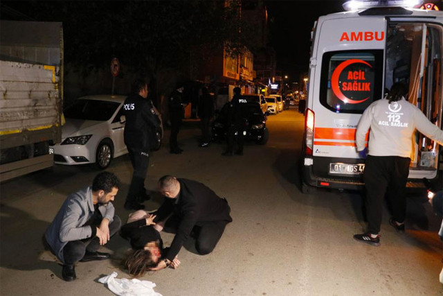 Eşi otele erkekle girdi deyip yüzünü bıçakla yaralamıştı gerçek bambaşka çıktı - Resim: 0