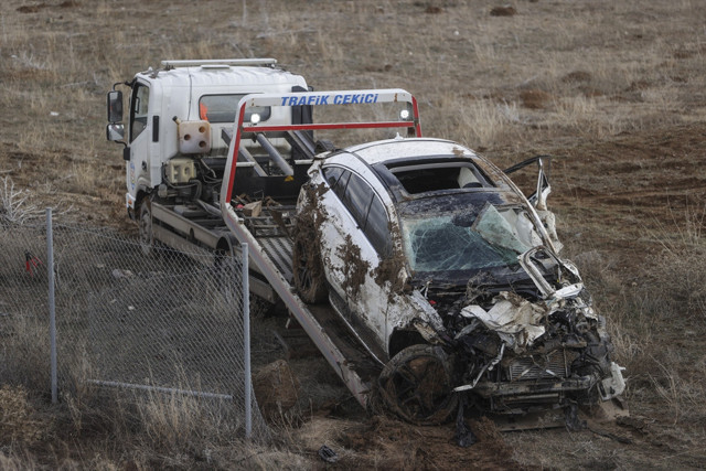 Futbolcu Ahmet Çalık trafik kazasında öldü! Nişanlıydı evlilik tarihi almaya gidiyormuş - Resim: 4