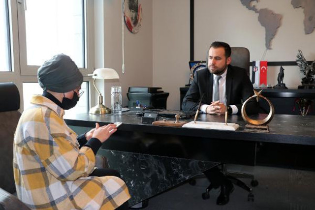 İnternette izlediği cinsel içerikli video gördüğü kadını eşine benzetip boşanma davası açtı - Resim: 0