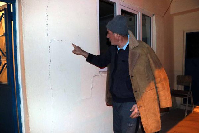 Kayseri'de deprem oldu! Çevre iller de fena sallandı AFAD'dan açıklama var - Resim: 2