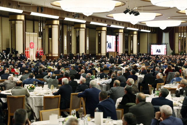 Cumhurbaşkanı Erdoğan 51'inci kez 'Muhtarlarla buluştu! Muhtarlara maaş müjdesi - Resim: 1