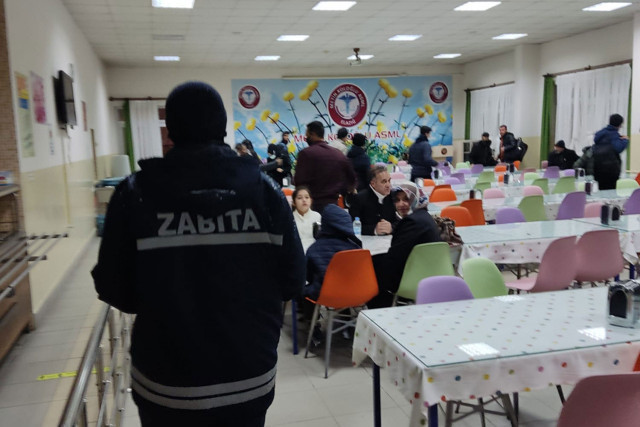 Elazığ'da 479 yolcuyu valilik misafir etti - Resim: 0