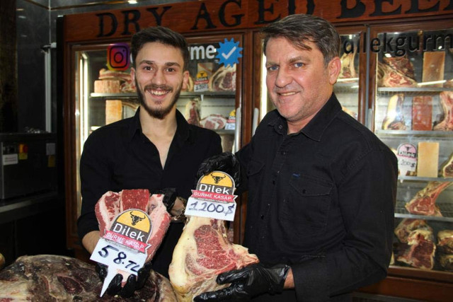 Bu etin kilosu 16 bin TL eti bilenler çok pahalı olduğunu söylemiyor İzmirli kasap konuştu - Resim: 0