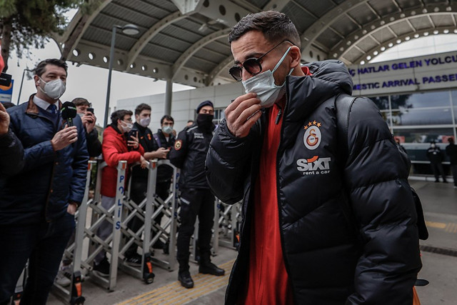 Galatasaray'da Omar Elabdellaoui'nin koronavirüs testi pozitif çıktı - Resim: 0