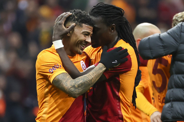 Galatasaray konuk ettiği Rizespor'u iki kez geri düşmesine rağmen 4-2 mağlup etti - Resim: 1
