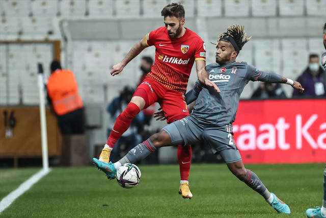 Kayserispor'a 2-1 kaybeden Beşiktaş kupaya çeyrek finalde veda etti - Resim: 1