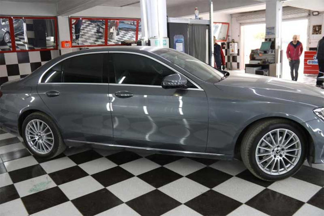 2 milyonluk sıfır Mercedes aldı otomobilini ekspere götürünce hayatının şokunu yaşadı - Resim: 1