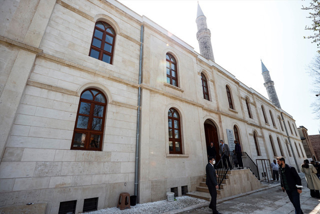 86 yıl sonra ihya edildi! Ayasofya Fatih Medresesi Cumhurbaşkanı Erdoğan tarafından açıldı - Resim: 1