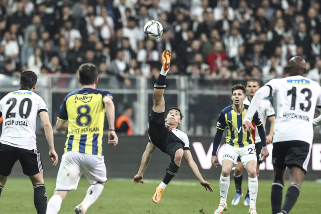 Sezonun son derbisinde Beşiktaş ile Fenerbahçe berabere kaldı - Resim: 0