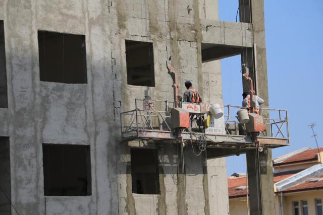 Fırsatçılar fiyatları katladı! Ev fiyatlarına saatlik zam "Elinde 150-200 daire olan arsa sahipleri var" - Resim: 0