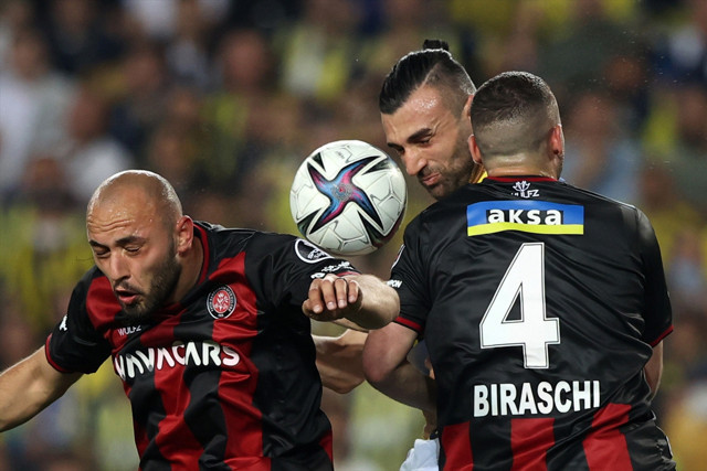 Fenerbahçe konuk ettiği Fatih Karagümrük ile golsüz berabere kaldı - Resim: 0