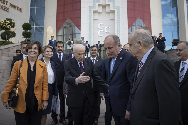 Muharrem İnce'den MHP lideri Bahçeli'ye ziyaret! Yarım saatlik görüşmede ne konuşuldu? - Resim: 0