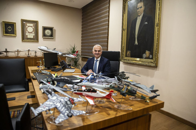 Heyecan dorukta! Türkiye'nin yerli jet uçağı Hürjet ilk uçuşuna hazırlanıyor - Resim: 1