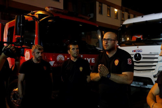 Kocaeli’den Marmaris’teki yangın söndürme çalışmalarına destek - Resim: 0