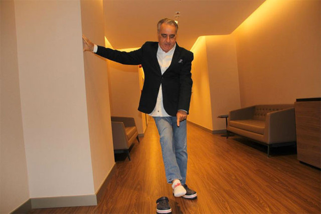 Ayak parmağı kesilen ünlü spiker Korcan Karar yaşadıklarını anlattı: Birkaç saat daha geç kalsaydım - Resim: 0