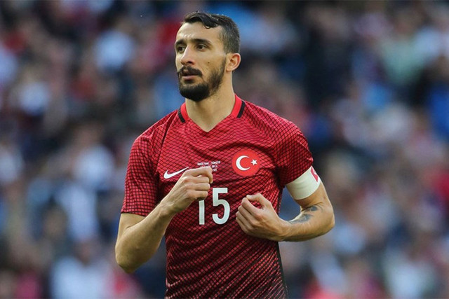 Mehmet Topal futbolu bıraktı! Sosyal medyadan veda mesajı yayınladı - Resim: 0