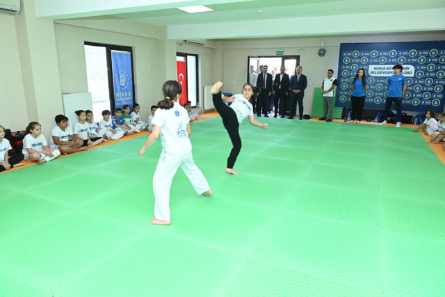 Bursa Yaz Spor Okulları’yla tatil renkleniyor - Resim: 0