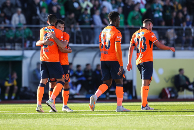 Başakşehir tur kapısını araladı, Konyaspor turu rövanşa bıraktı - Resim: 5