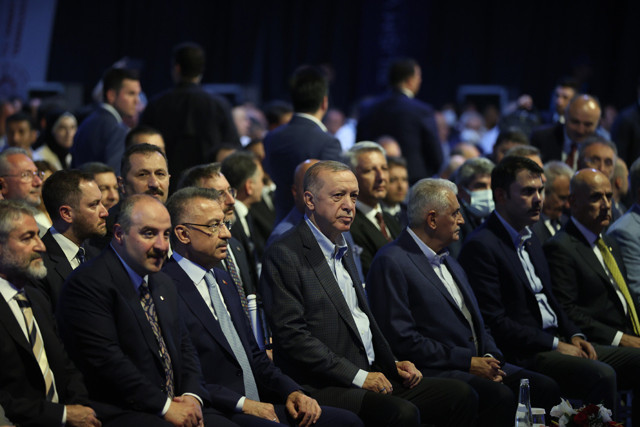 Cumhurbaşkanı Erdoğan canlı yayında açıkladı: Süper güç ülkeden yatırım teklifi aldık - Resim: 0