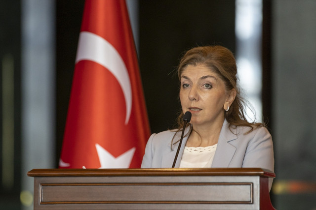 Emine Erdoğan, kadın büyükelçi ve büyükelçi eşleriyle buluştu - Resim: 1