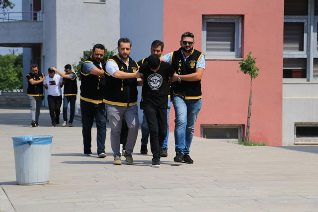 'Seni kocamla evlendirelim' arsızlığı! Adana'da komşunun oğlu duyunca olanlar oldu - Resim: 0