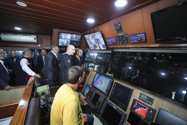 Bakan Karaismailoğlu'dan "Kanal İstanbul" açıklaması - Resim: 0