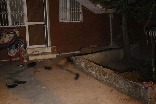 Eski karısını taşla kafasına vurarak öldüren zanlının ifadesi çıktı: Akşamları dışarı çıkıyordu - Resim: 0