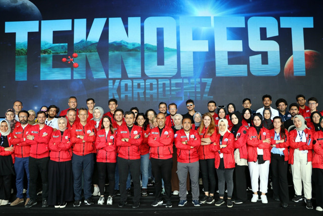 Selçuk Bayraktar, TEKNOFEST 2023'ün düzenleneceği şehri açıkladı - Resim: 0