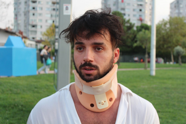 Sosyal medya fenomeni, daha çok izlenme uğruna boynunu kırdı - Resim: 0