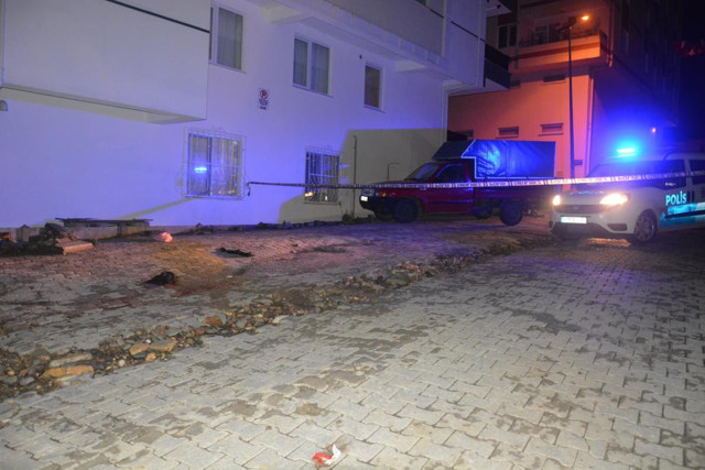 Ordu’da cinayet: Tartıştığı kuzeninin boğazını kesti, olay yerinde yaralı bulundu! - Resim: 1