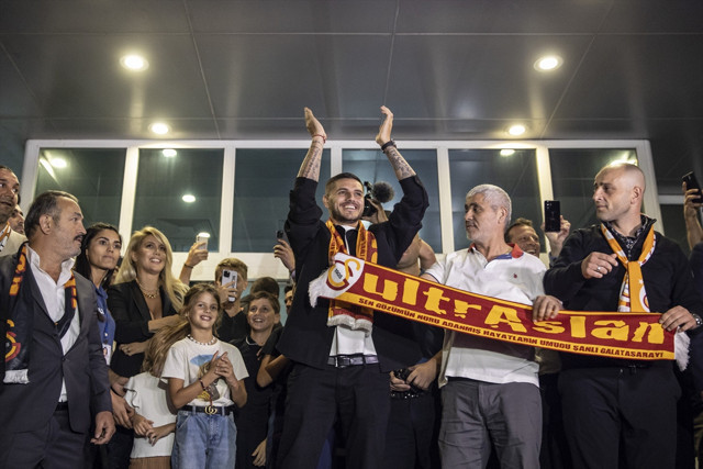 Galatasaray'ın yeni yıldızı Mauro Icardi İstanbul'da! İşte ilk sözleri... - Resim: 1