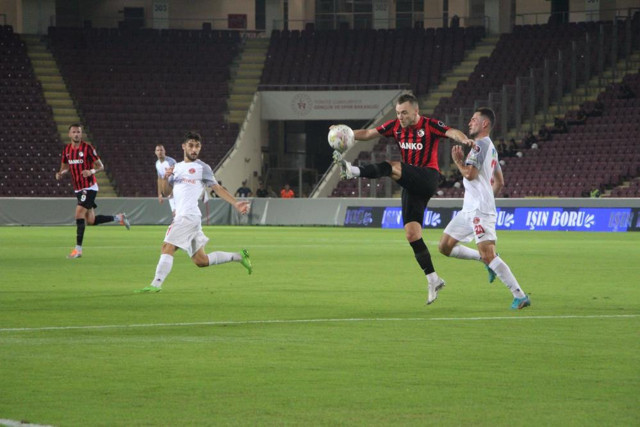 Gaziantep Ümraniyespor maçında kazanan çıkmadı! - Resim: 0