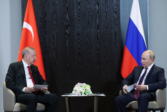 Dünyanın gözünün çevrildiği Erdoğan - Putin görüşmesi sona erdi! Tahıl koridoru sürecek mi? - Resim: 1