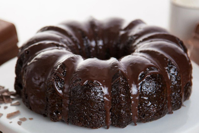 Çocuklar okuldan gelmeden hemen yapın şip şak çikolatalı kek tarifi - Resim: 1